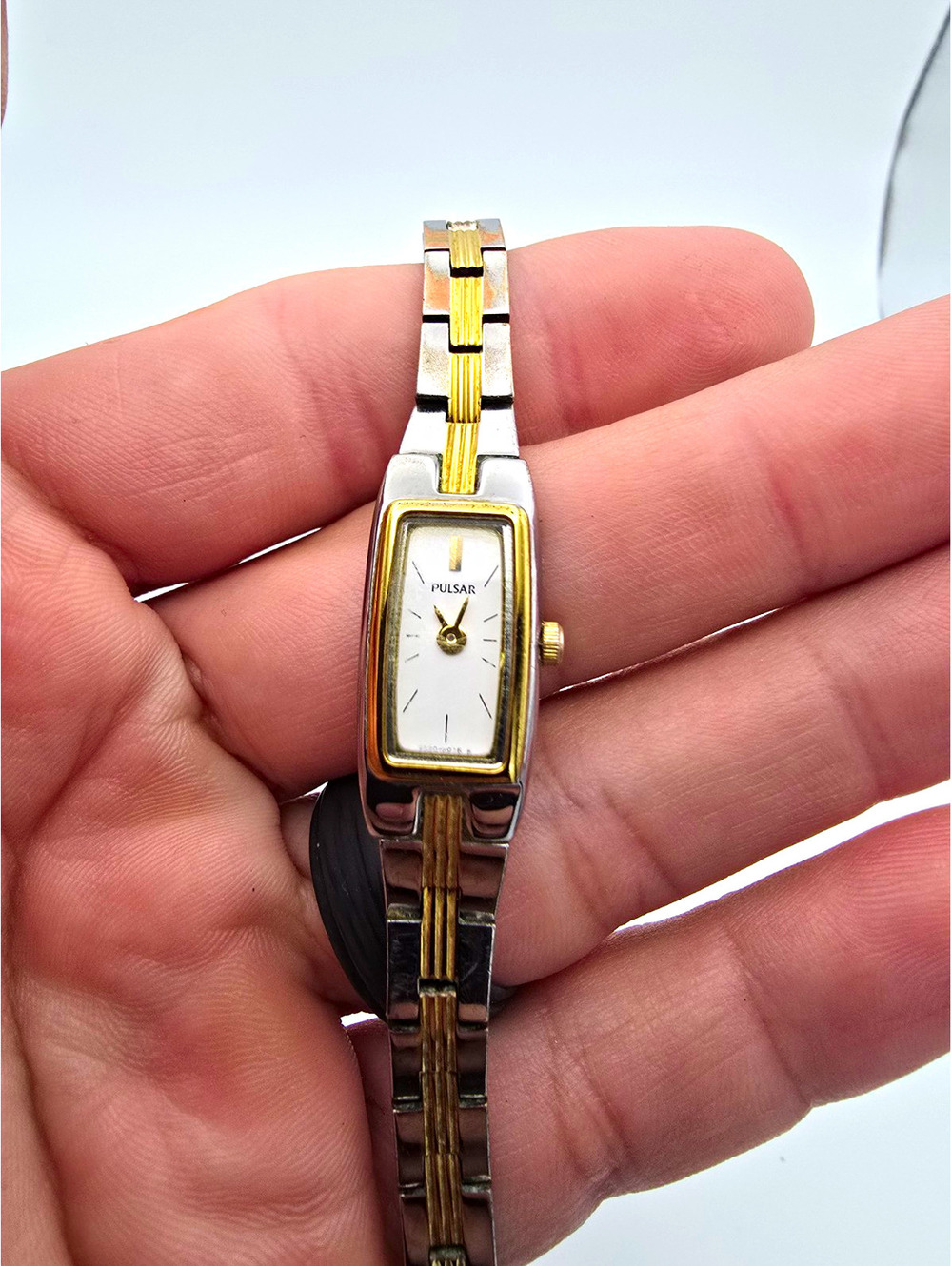 Pulsar Women’s V220-X020 Rectangle Watch